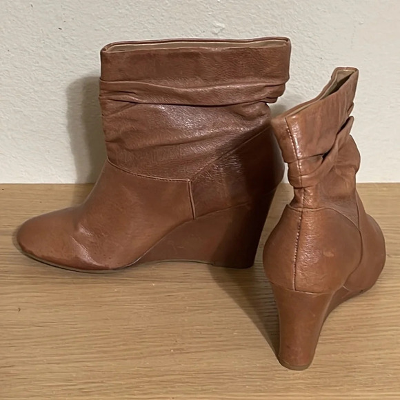 Chinese Laundry Wedge Boot Tan Cognac Size 7 - Picture 10 of 16